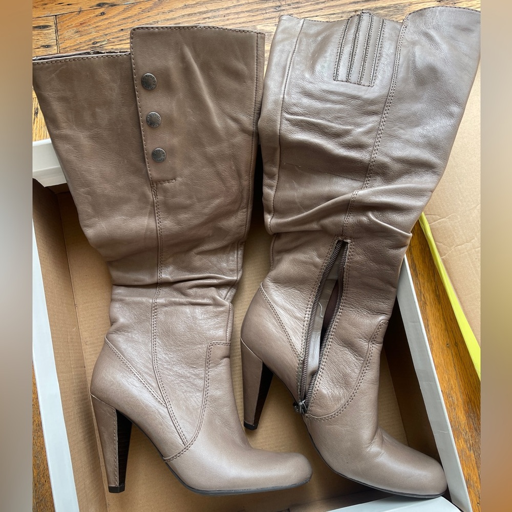 Calvin Klein leather upper boots 3 3/4 heels